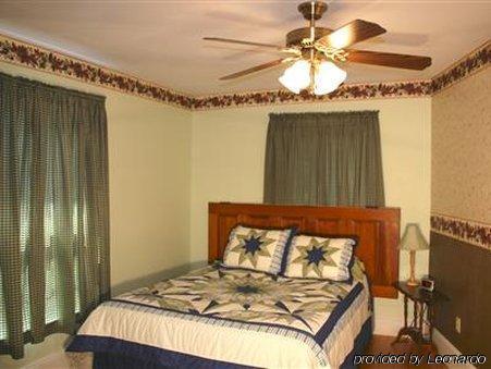 The Young House Bed And Breakfast Millinocket Camera foto